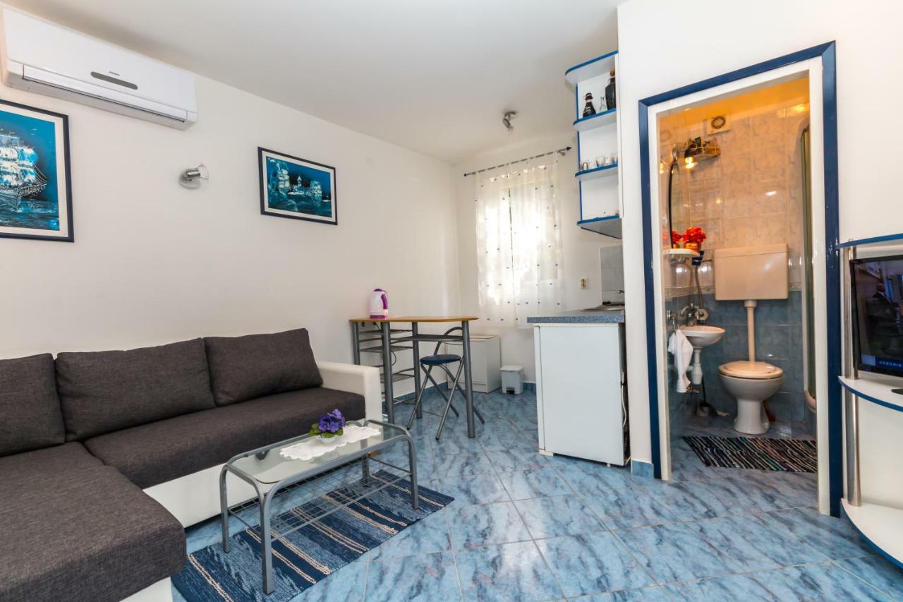 Apartmani "Ostro" Crikvenica Kraljevica Bagian luar foto
